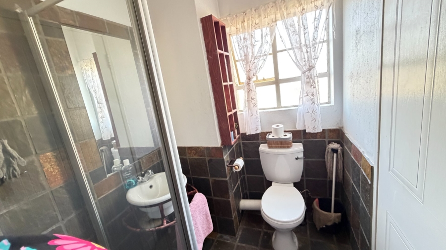 1 Bedroom Property for Sale in Dassie Rand North West